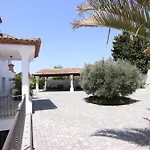 With Pool And Stunning 180 Degrees View *