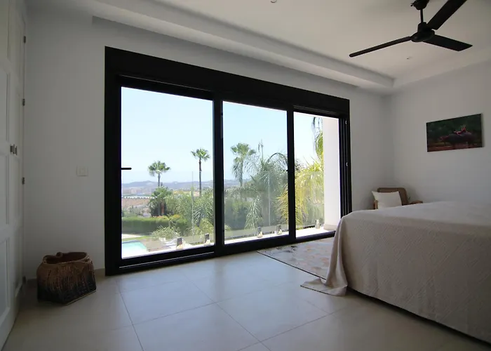 With Pool And Stunning 180 Degrees View וילה *